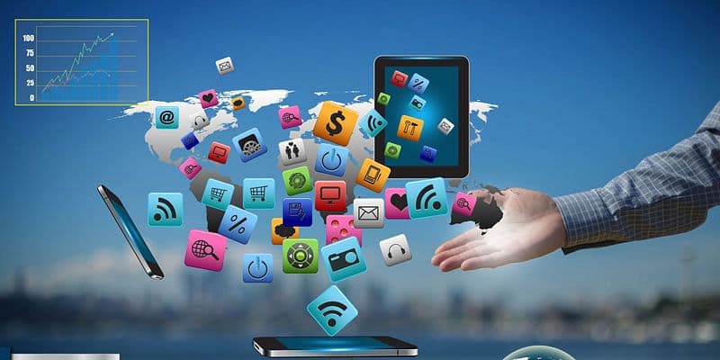 نقش اپلیکیشن‌های تحت وب در توسعه نرم‌افزار