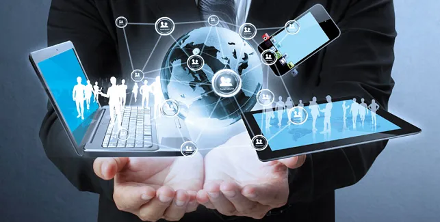 نقش توسعه نرم‌افزار در تکنولوژی مدرن